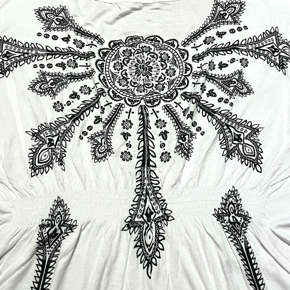 Young USA White Flowy & Drapy Boho Babydoll Top size Large - Picture 3 of 7